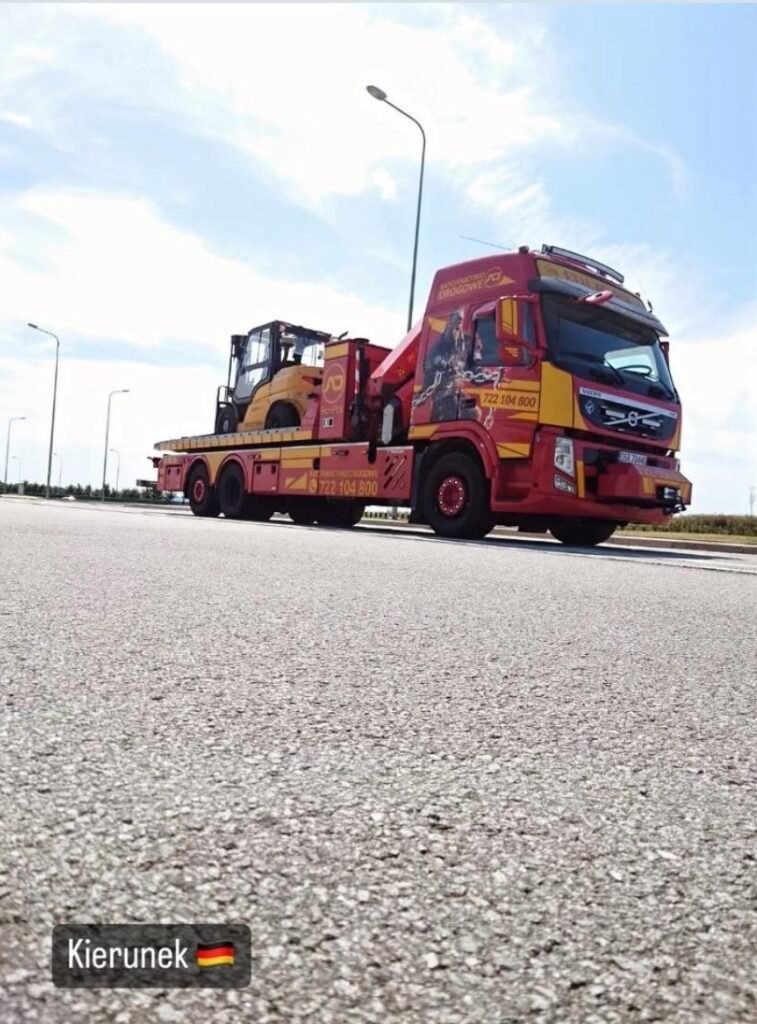 Holowanie ciężarówek Olszyna – specjalistyczna laweta do transportu pojazdów ciężarowych